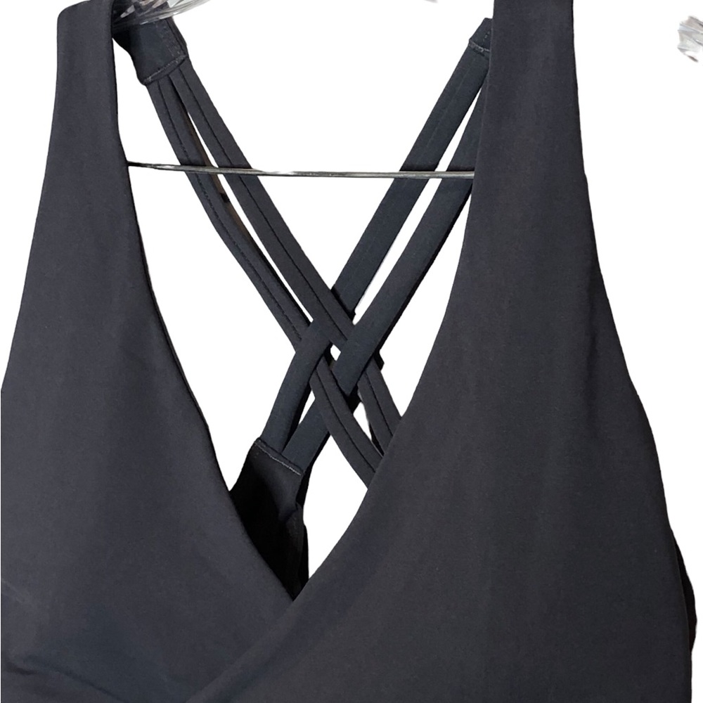 Fabletics Cross Back, Strappy Bra, Size M, Euc - image 2